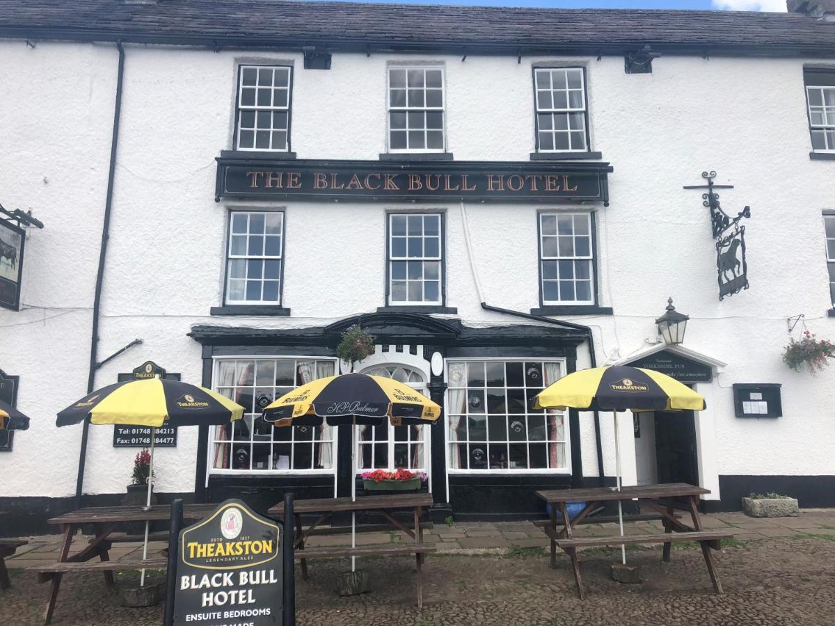 Black Bull Hotel Рийт Екстериор снимка
