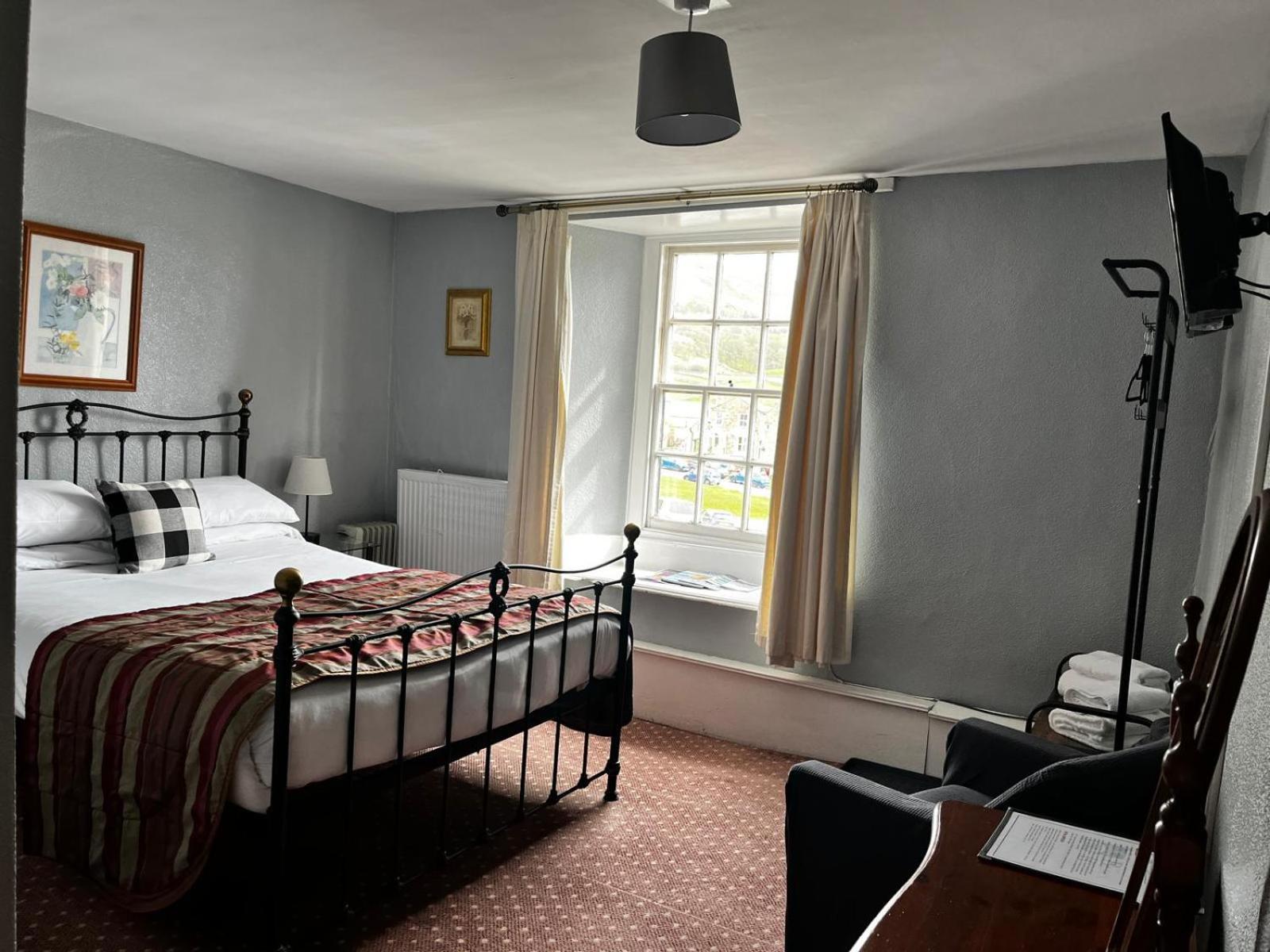 Black Bull Hotel Рийт Екстериор снимка